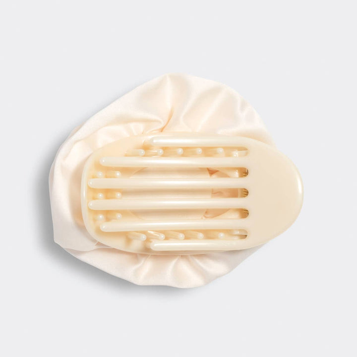 Kitsch - Satin Rosette Medium Flat Cloud Clip - Cream