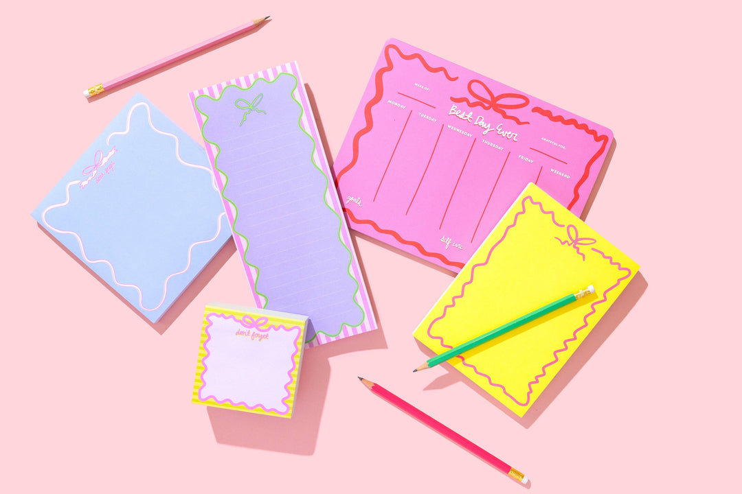 Notepad w/ Magnet - Yellow w/ Pink Bow
