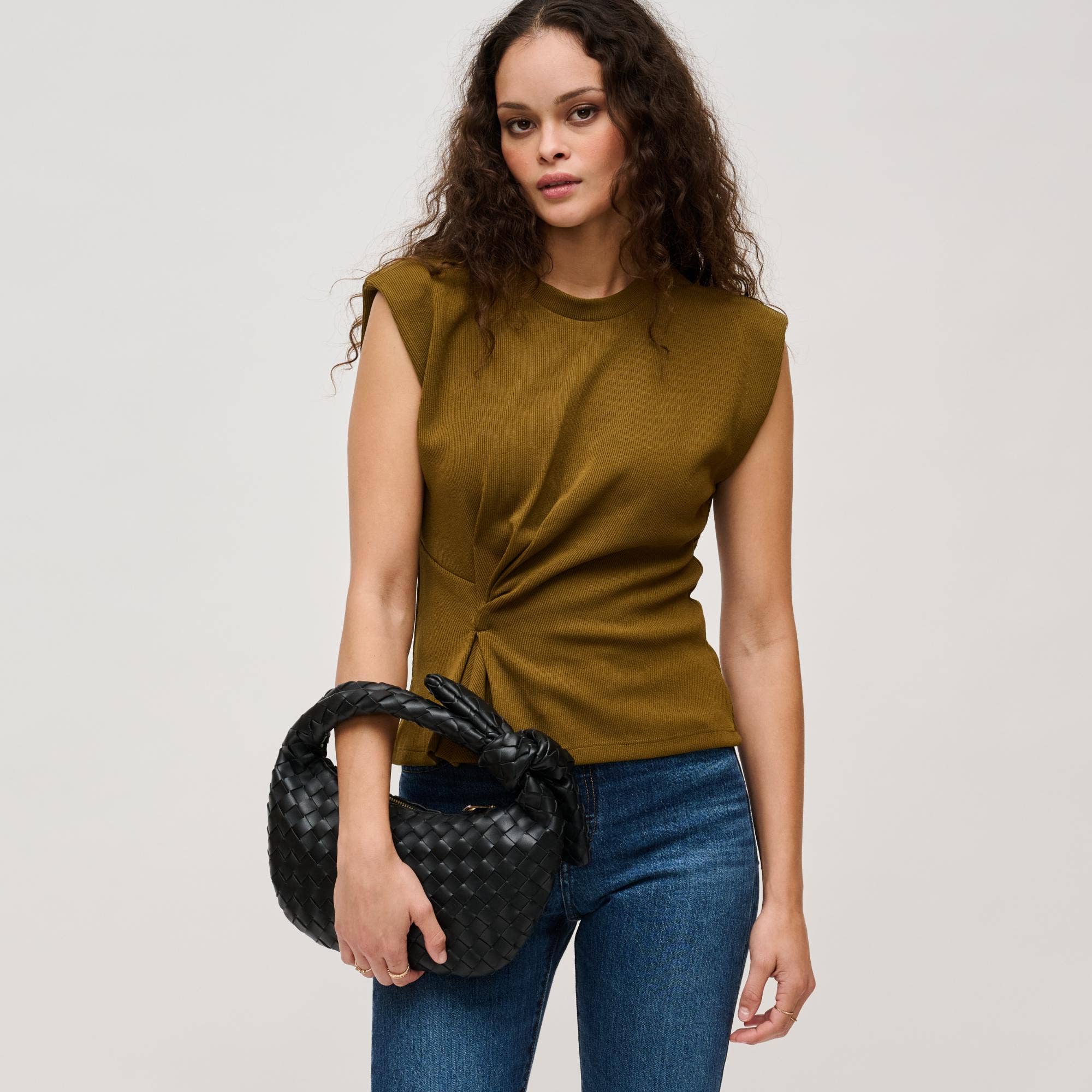 Lizbeth - Woven Knot Clutch (Black)