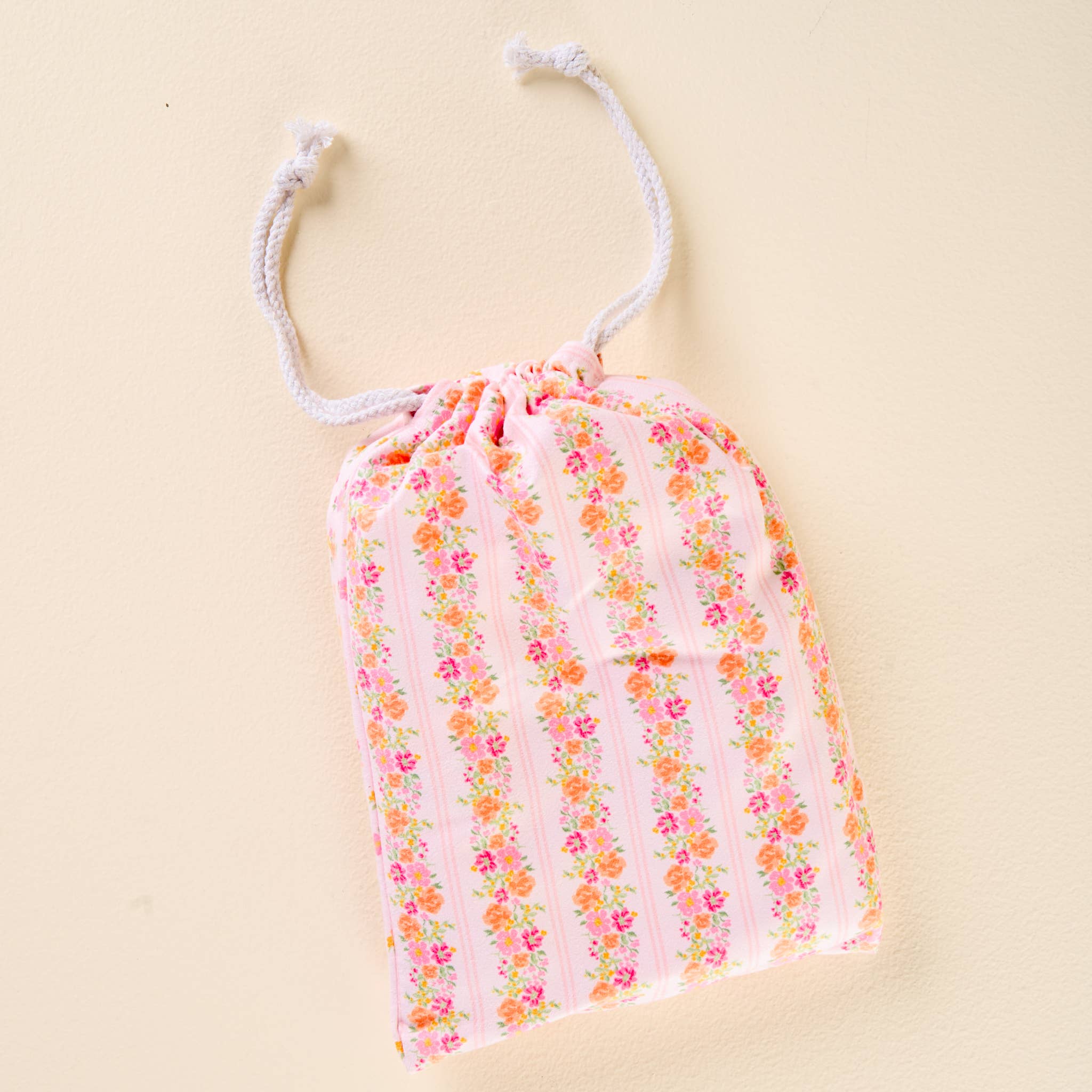 Rosie - XL Quick-Dry Beach Towel (Petal Parade Pink)