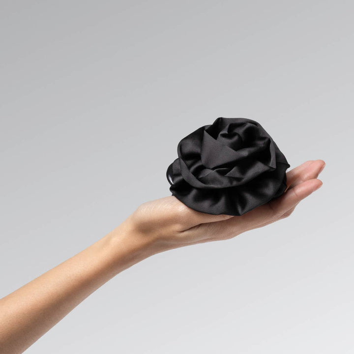 Kitsch - Satin Rosette Medium Flat Cloud Clip - Black