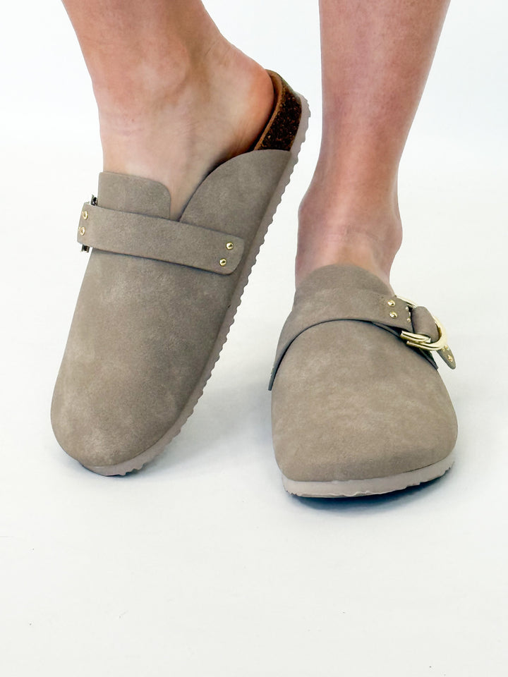 Taisha - Gold Buckle Clog