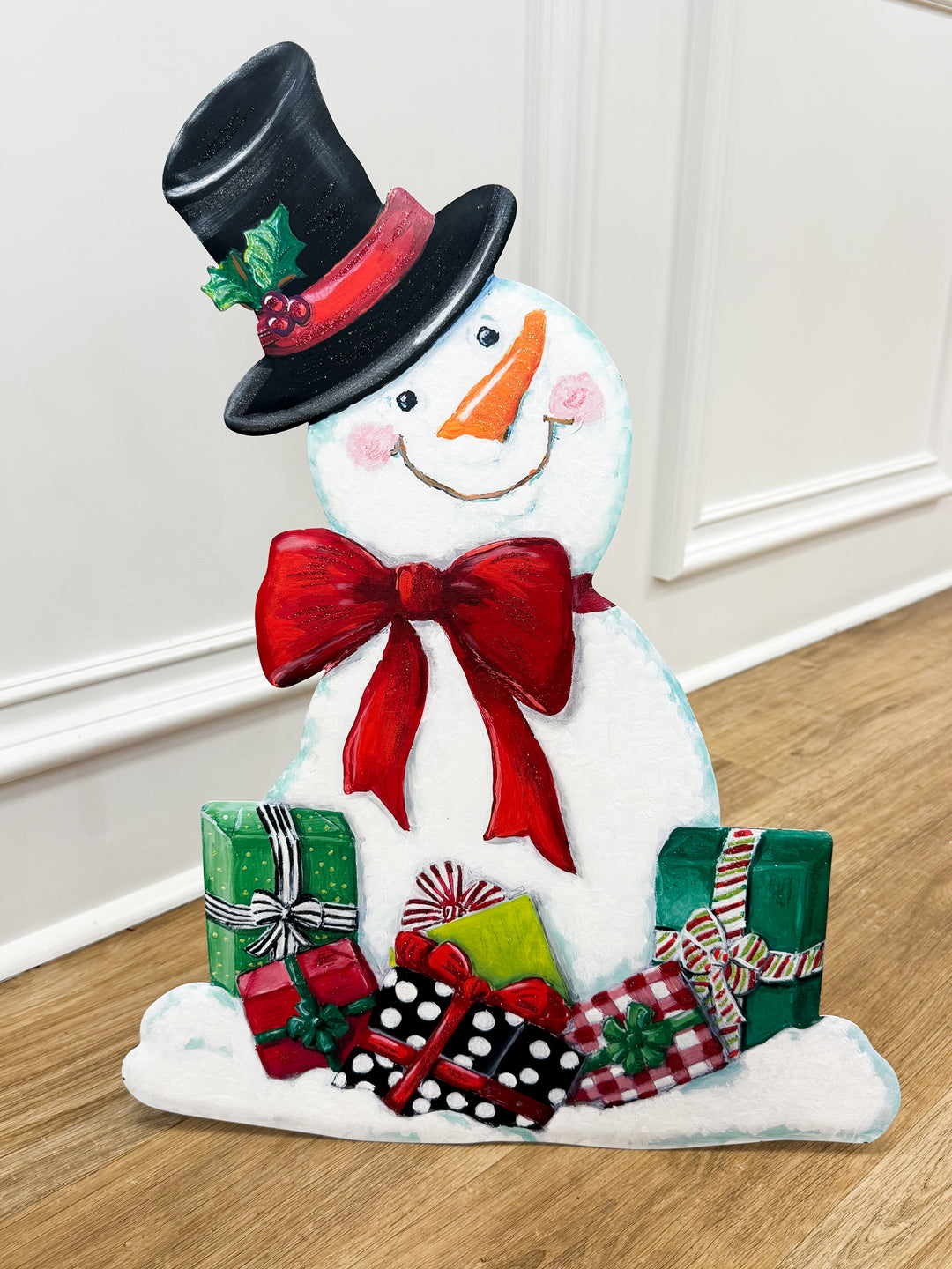 Round Top Collection - Elegant Snowman w/ Gifts