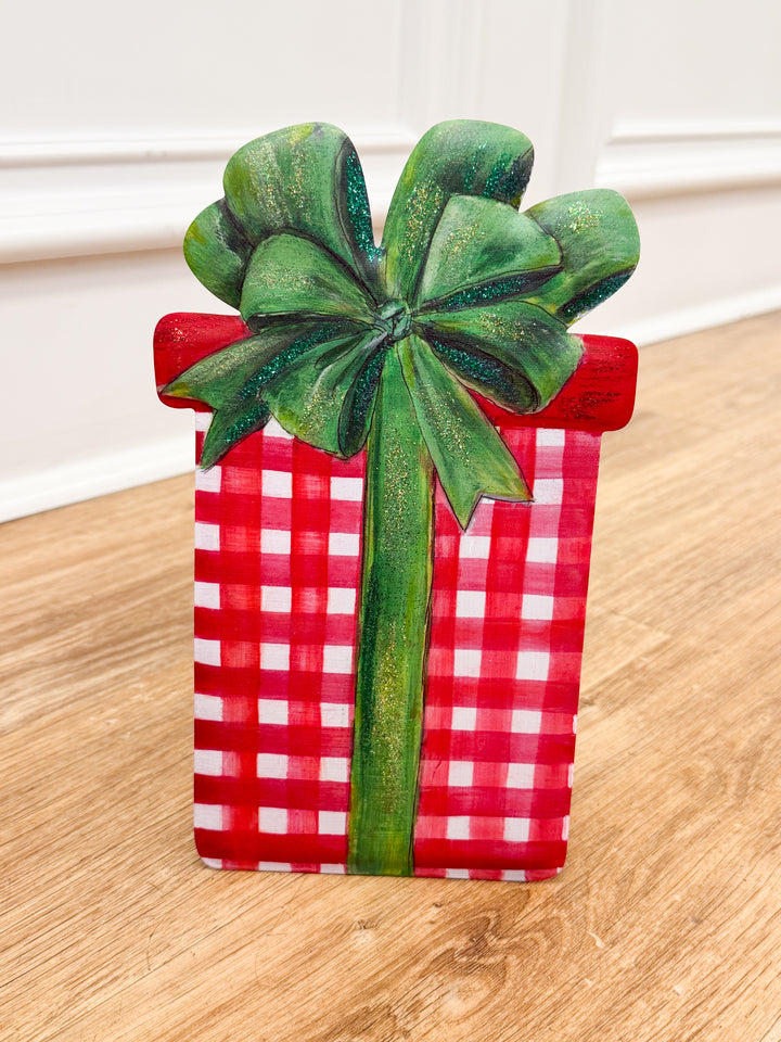 Round Top Collection - Gallery Red Gingham Gift (Medium)