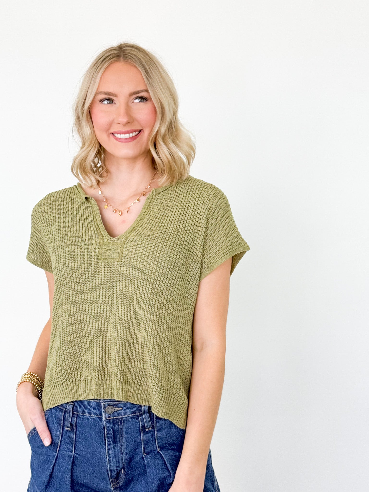 Saylor - Split Neck Short Sleeve Knit Top (Sage)