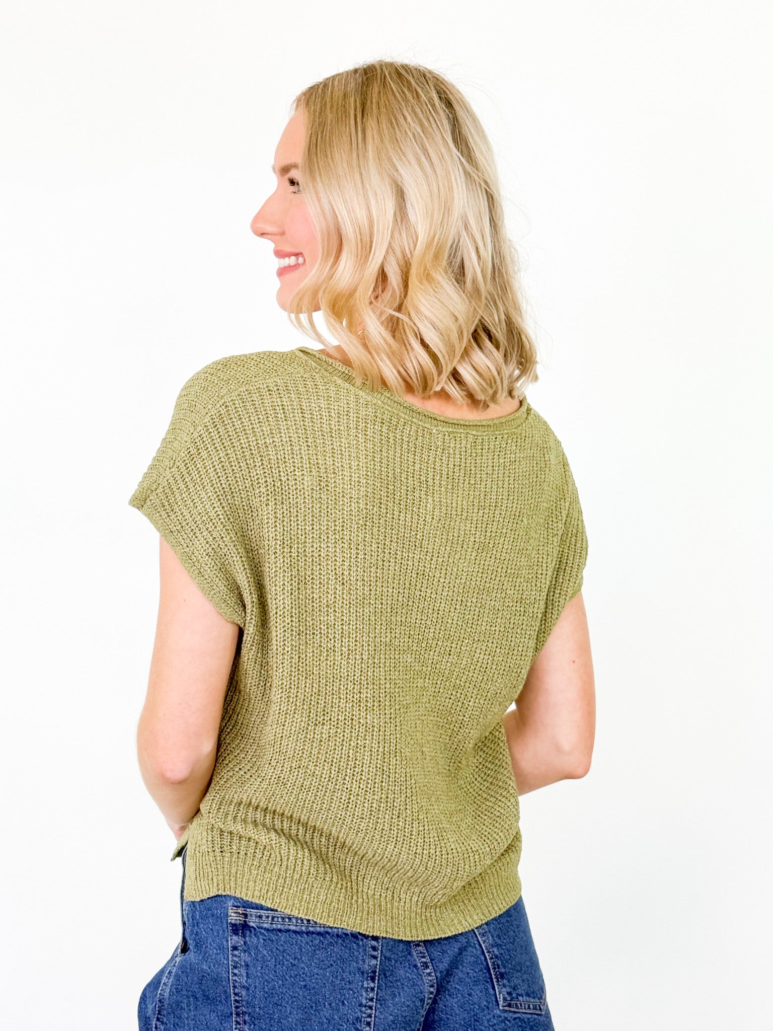 Saylor - Split Neck Short Sleeve Knit Top (Sage)