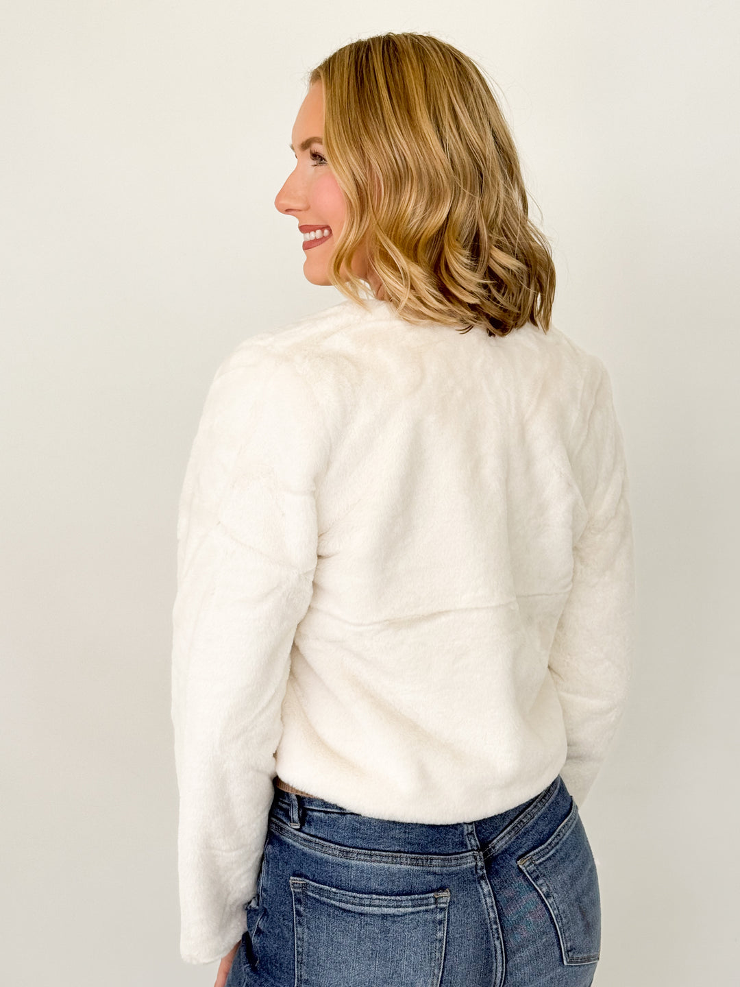Erika - Faux Fur Blazer (Cream)