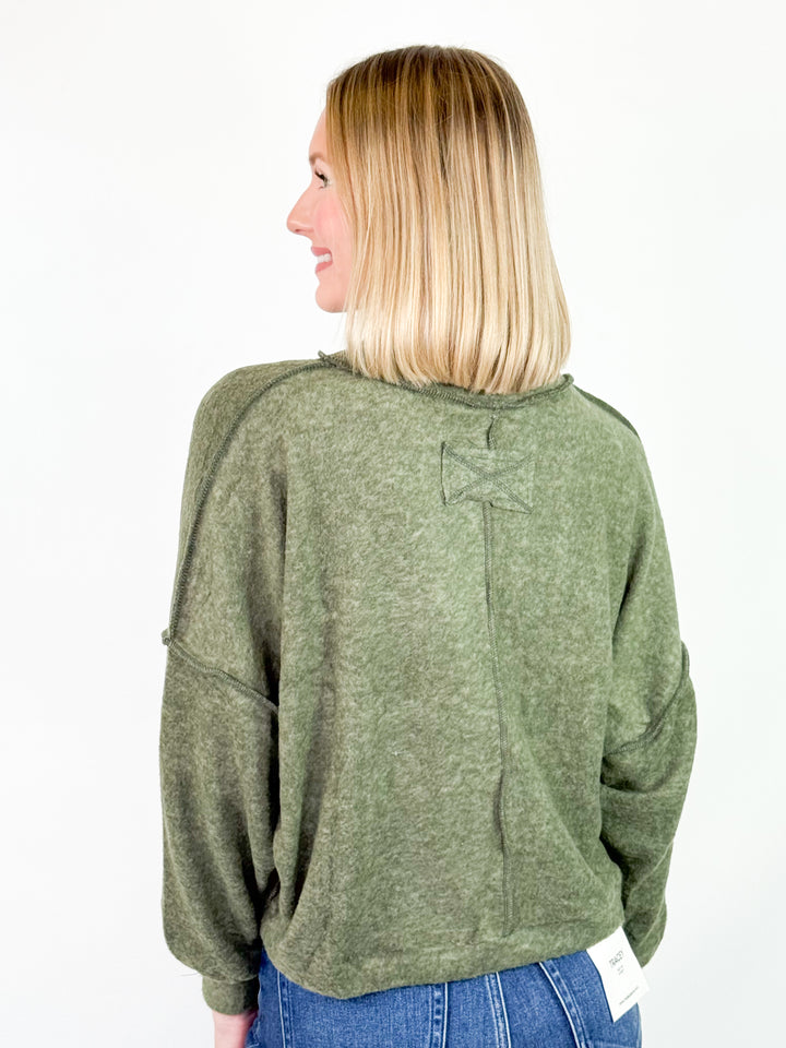 Elenor - Brushed Exposed Seam Top (Olive)