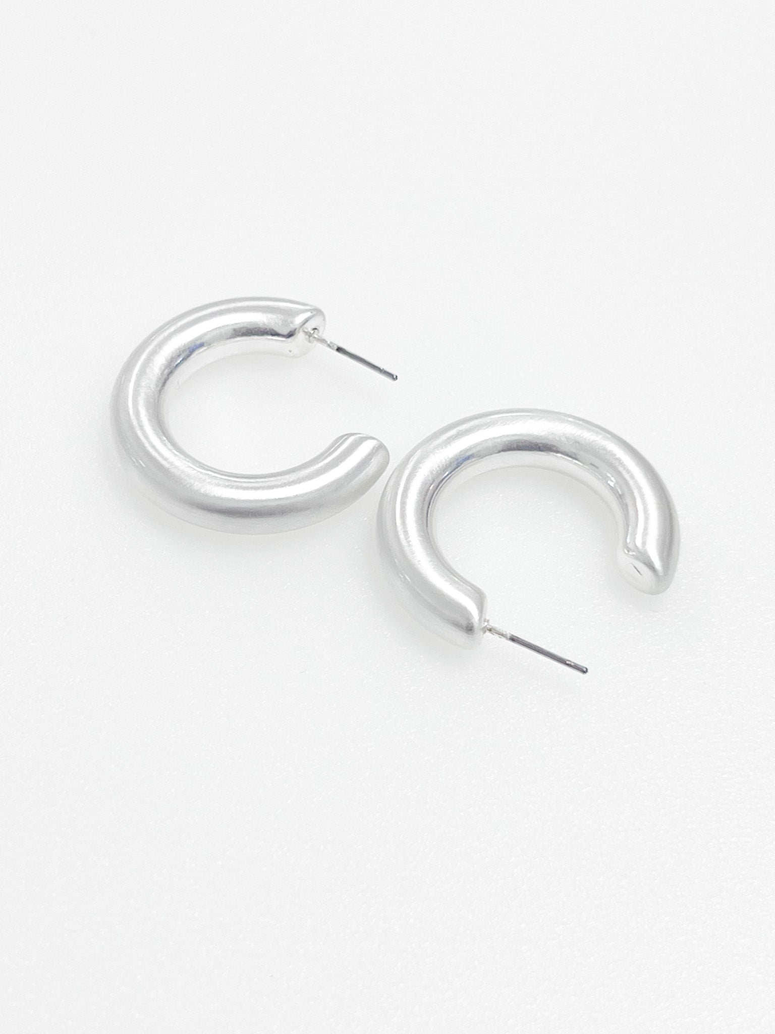 Vivian - Chunky Brushed Silver Hoop Earrings