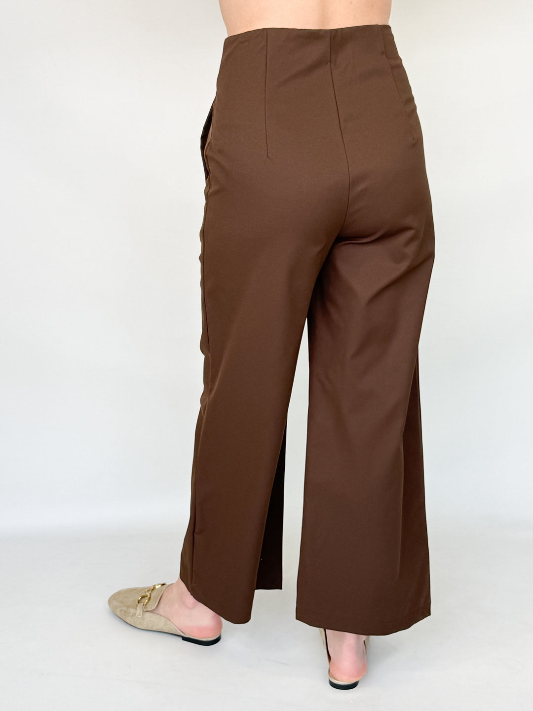 Chandler - High Waist Straight Leg Pant (Brown)