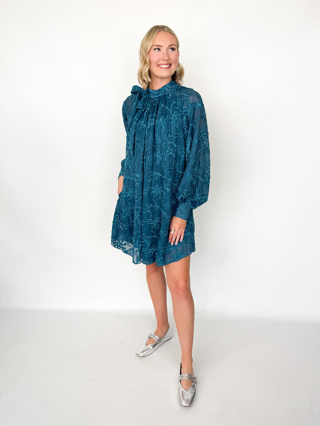 Wendi - Textured Detailed Dress