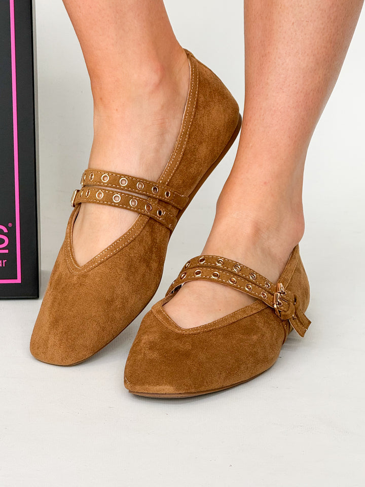 Corkys - All Eyes On Me (Camel Suede)