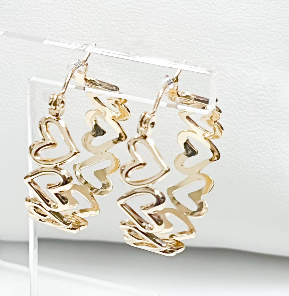 Misty - Gold Heart Hoop Earrings
