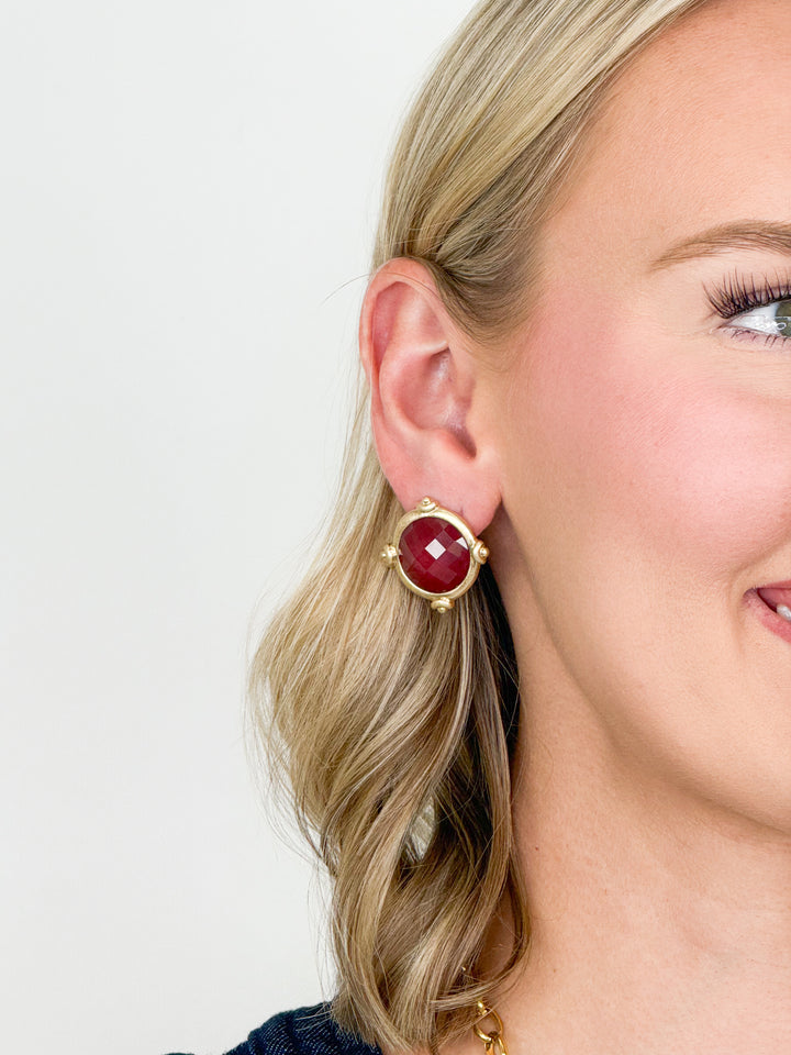 Faceted Gemstone Stud Earring (Maroon)