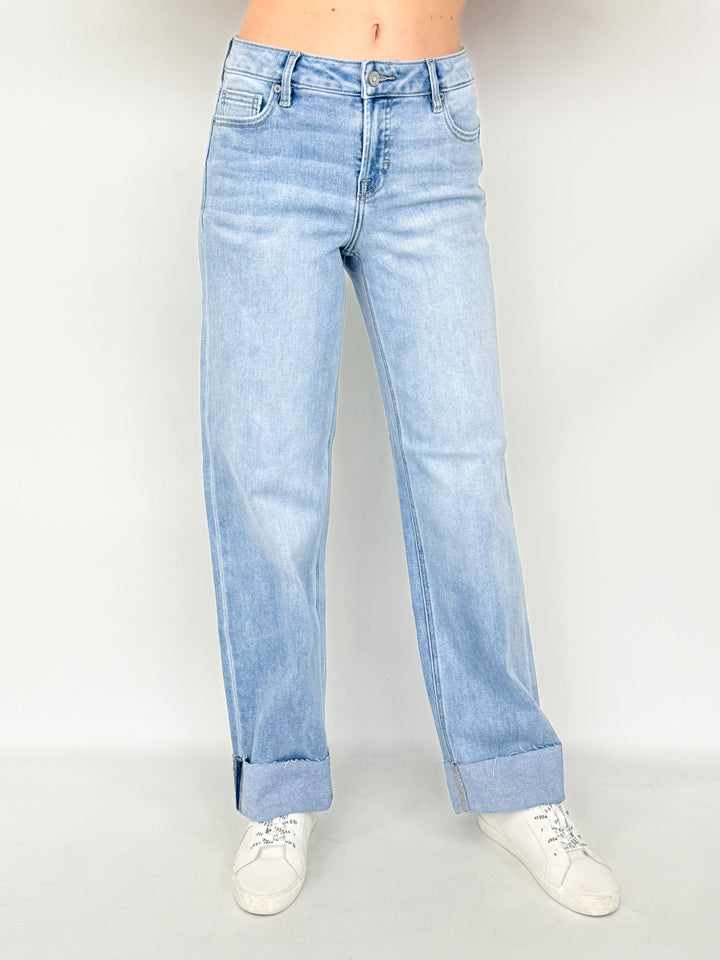 Libbie - Light Wash Cuffed Mid Rise Dad Jeans