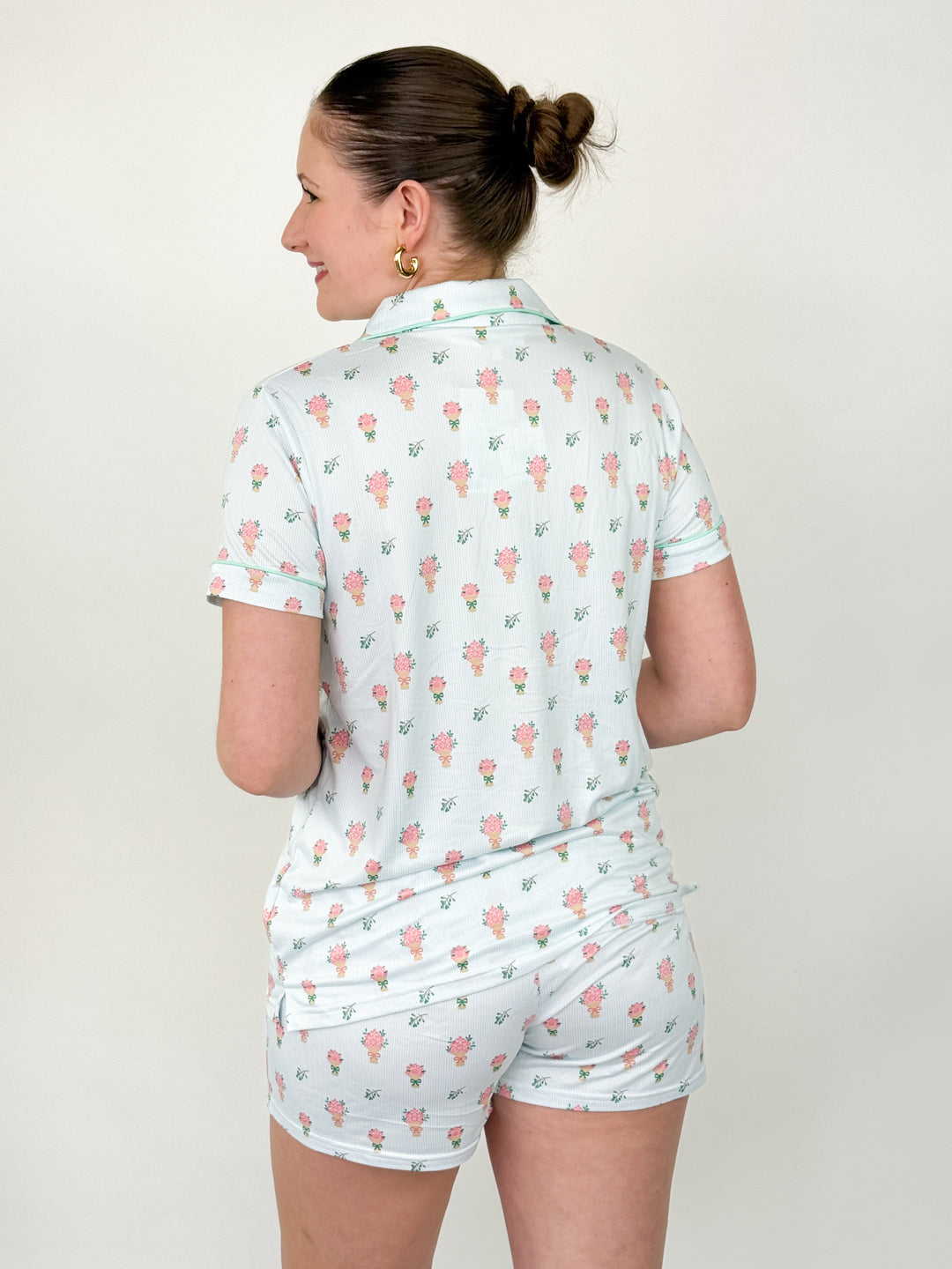 Love Blooms Here Sleep Short Set