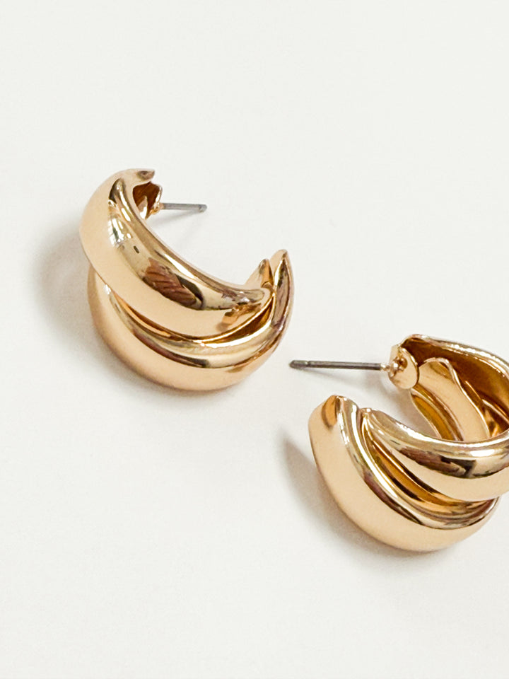 Laurel - Gold Chunky Crossed Hoops