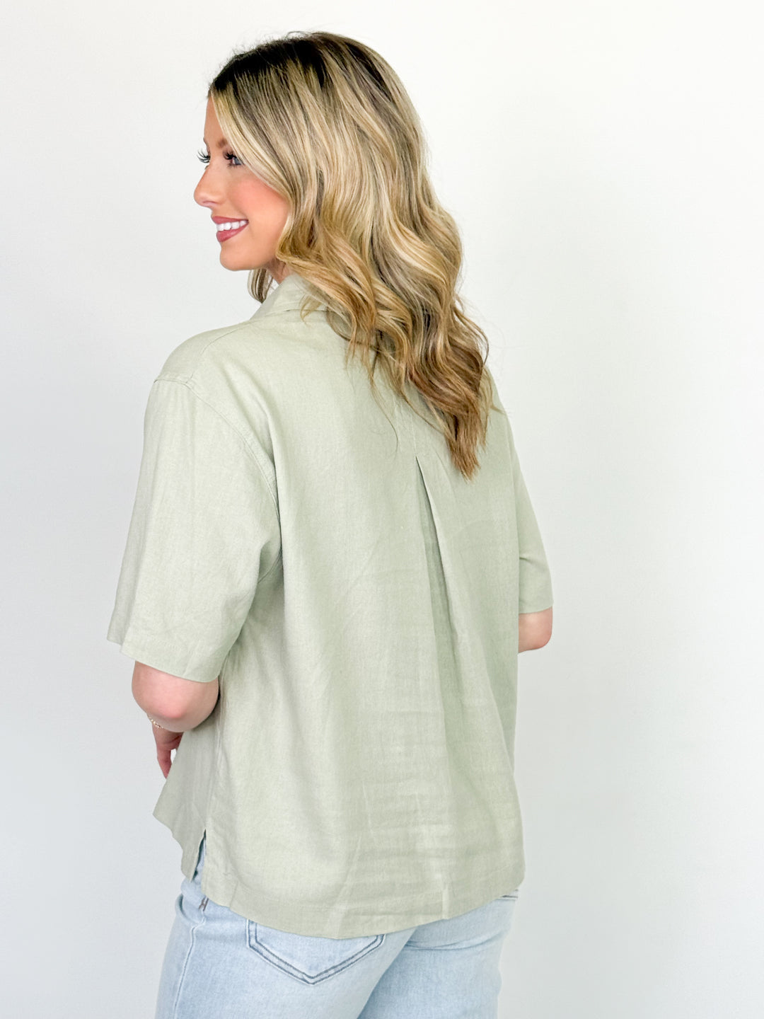 Jaylen - Button Down Linen Top (Sage Green)