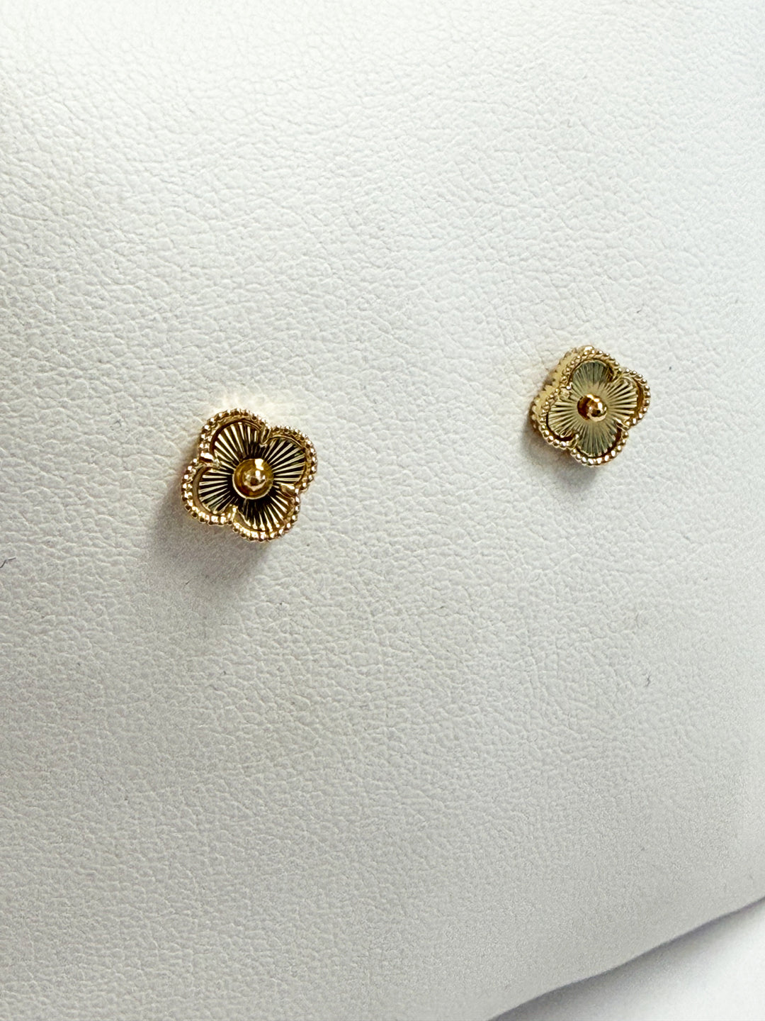 Janice - Dainty Gold Clover Stud Earrings