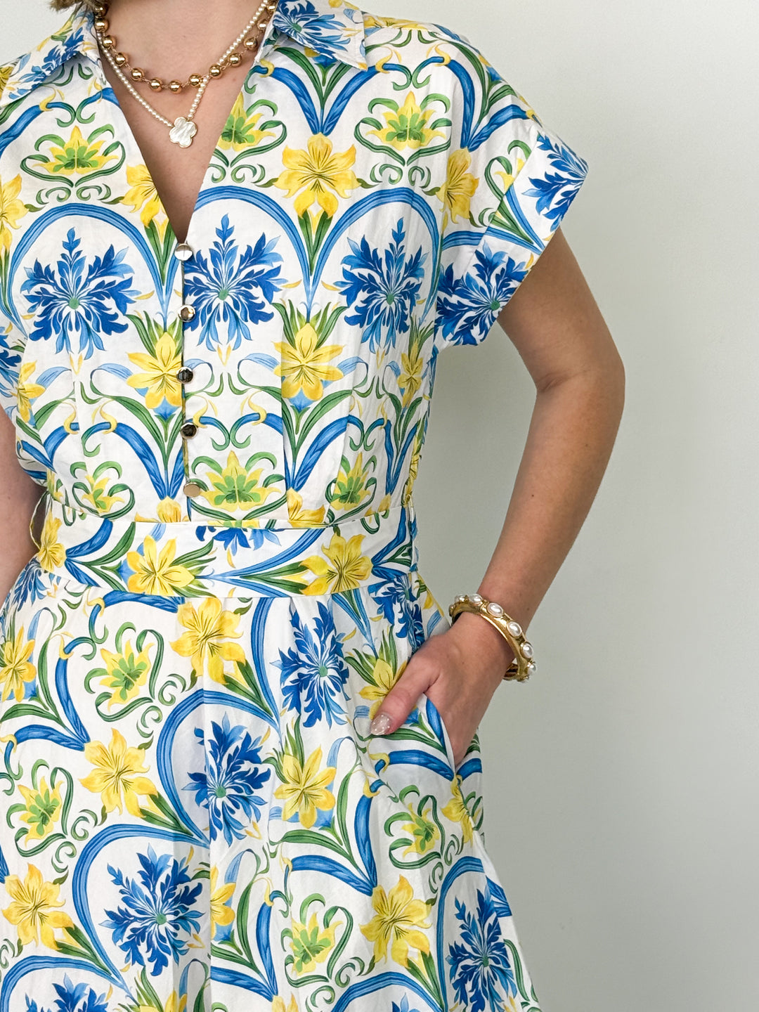 Caroline - Blue Floral Midi Dress