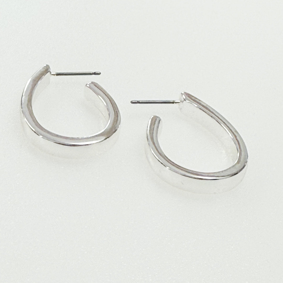Evie - Teardrop Hoops (Silver)