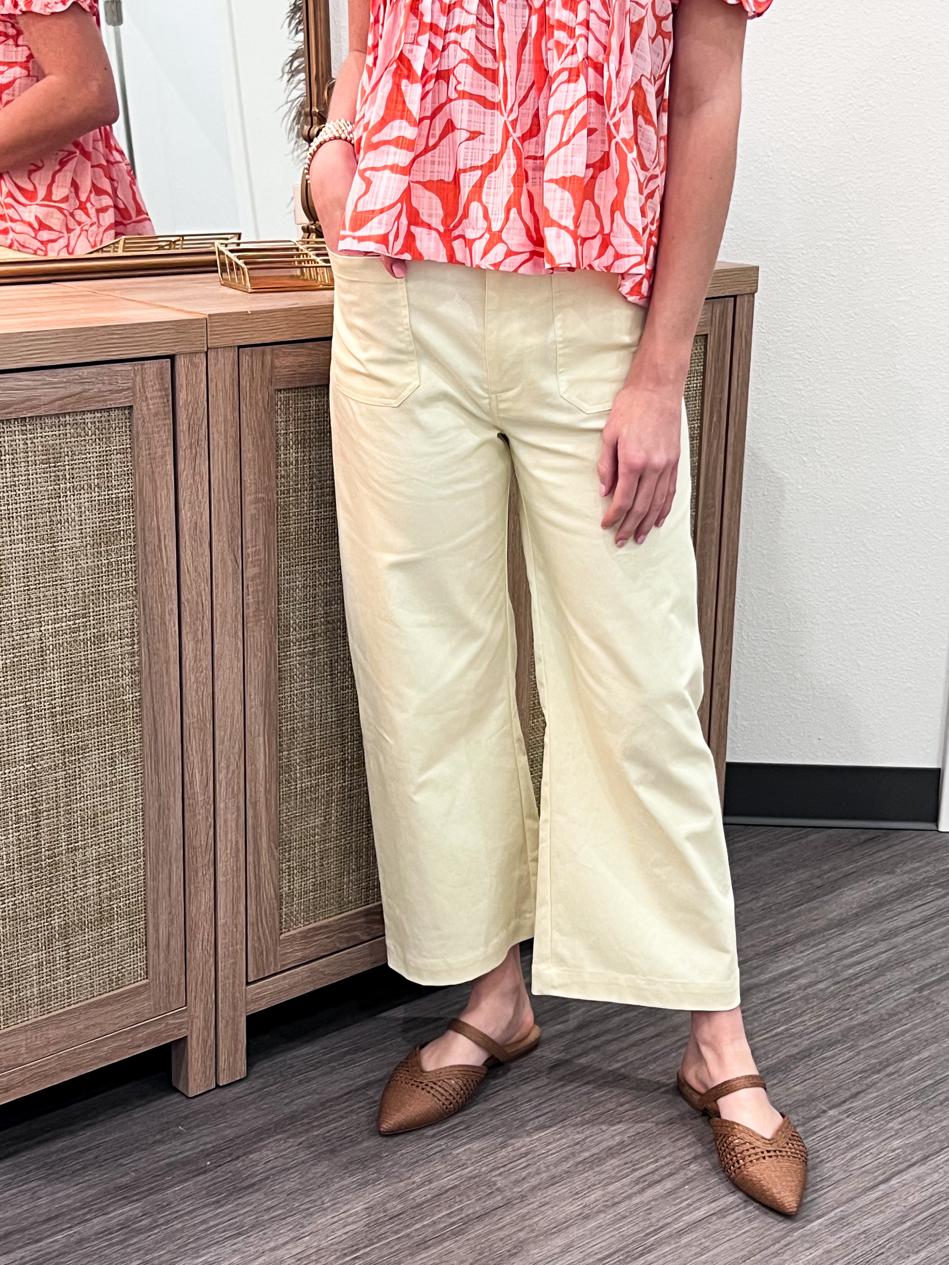 Lasarah - Ankle Cropped Pants (Honey)