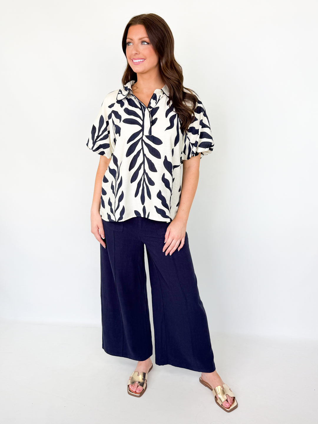 Rita - Floral Bubble Sleeve Blouse (Navy)