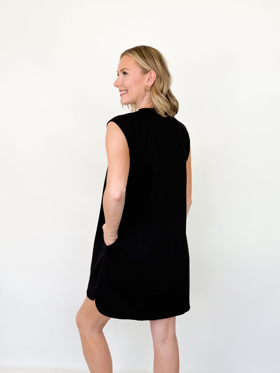 Betsy - Black Sleeveless Mini Dress