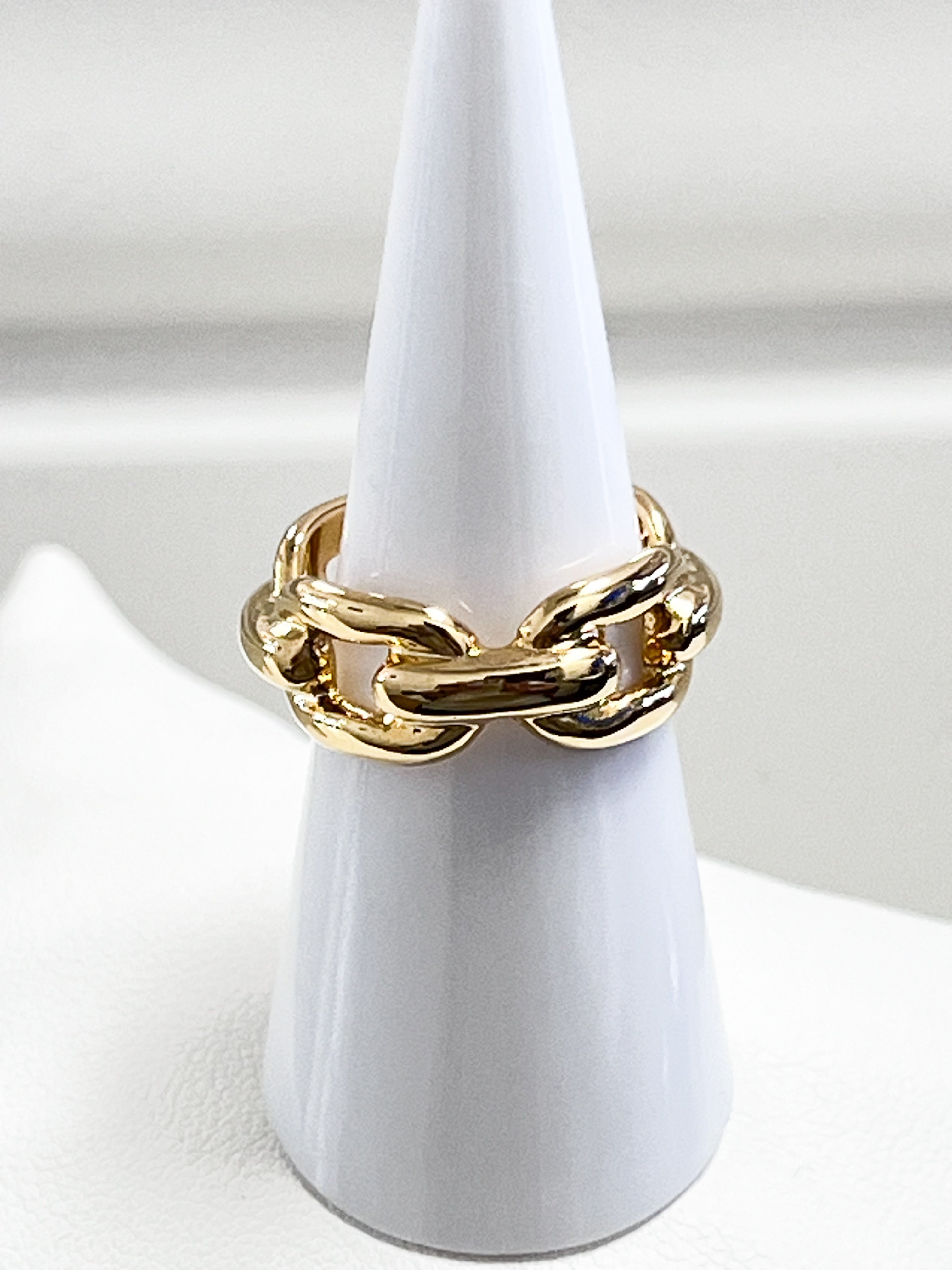 Quinn - Gold Chain Ring