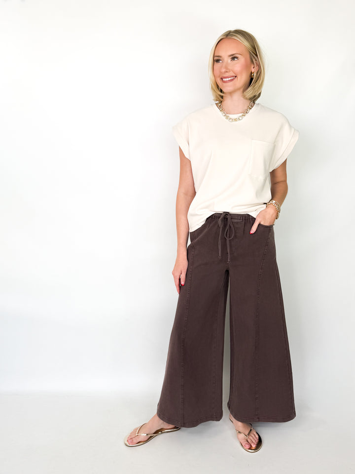 Callie - Round Neck Short Sleeve Front Pocket Top