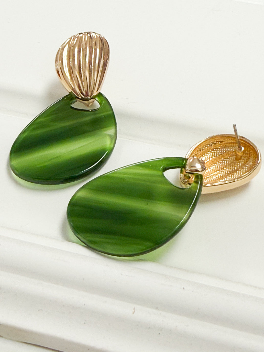 Clara - Acrylic Dangle Earrings (Green)