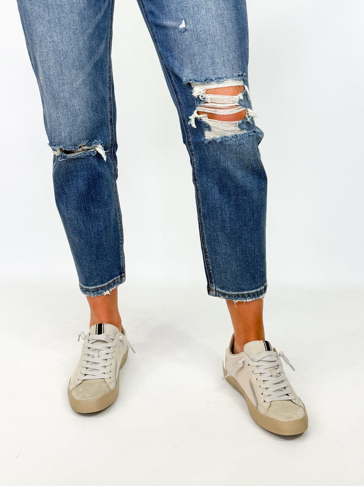 Nelly - Stretch Crop High Rise Mom Jean