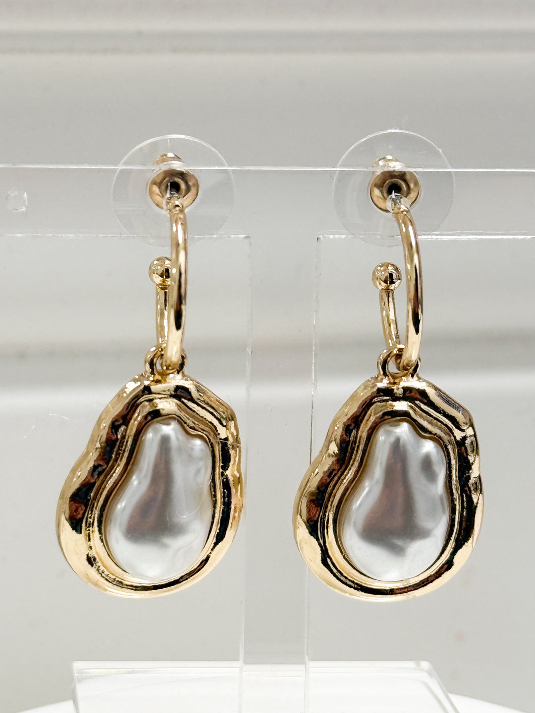 Pia - Freshwater Pearl Dangle Earrings