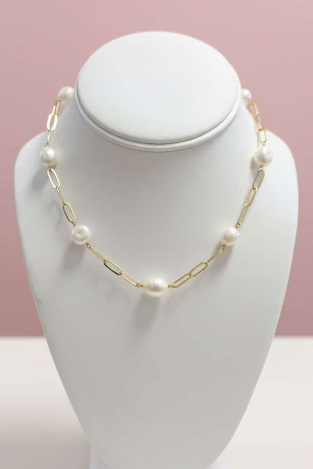 Allie - Gold Chain + Pearl Necklace