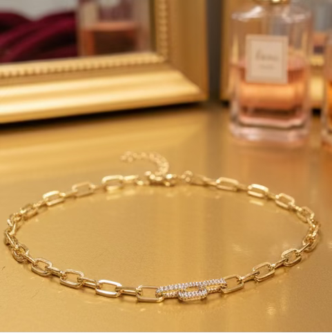 Gia - Gold Chain Necklace w/ Rhinestones