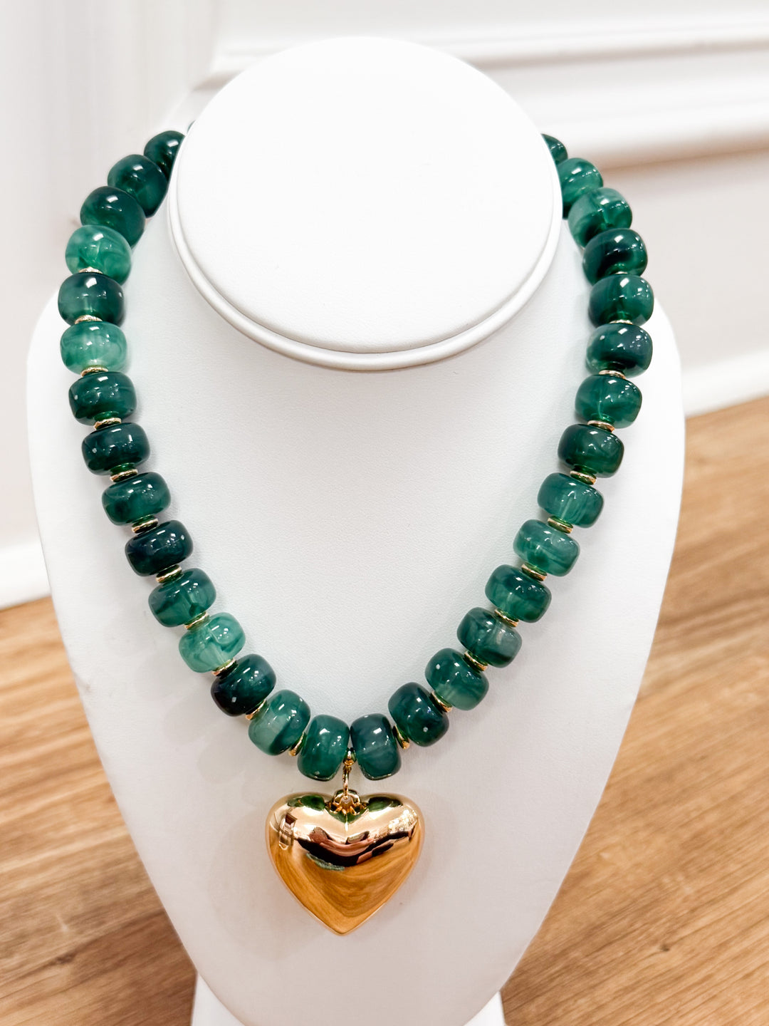Kelsea - Chunky Beaded Puffy Heart Necklace (Emerald)