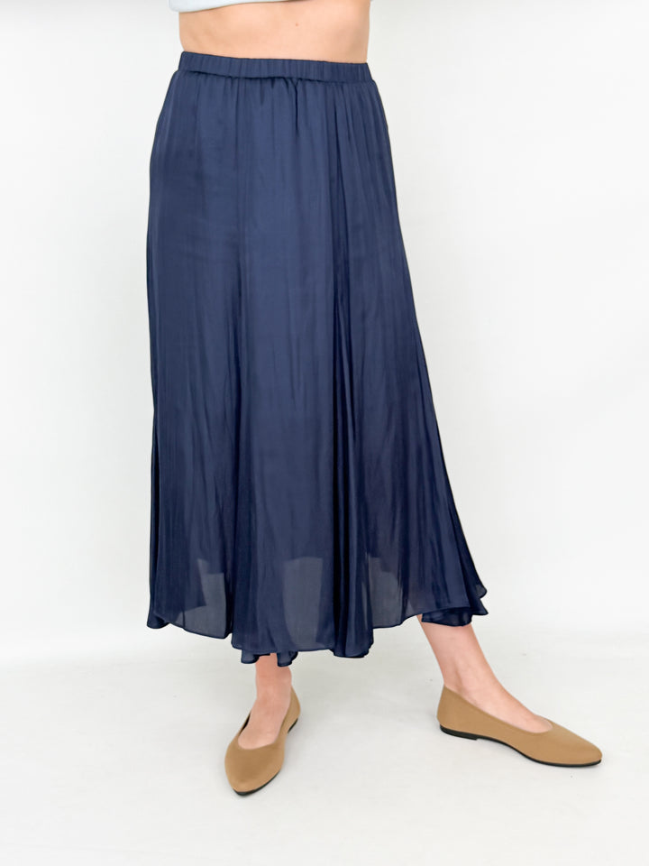 Willow - Navy Midi Skirt