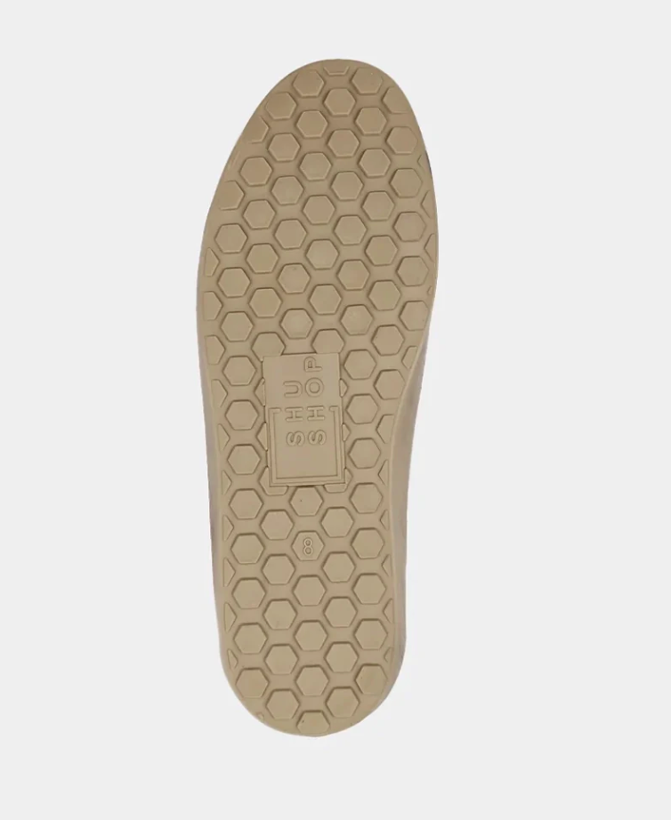 Robbie - Beige Patent Sneakers