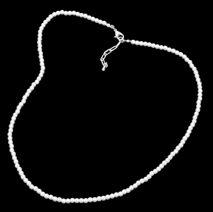 Ashli - Petite Pearl Necklace