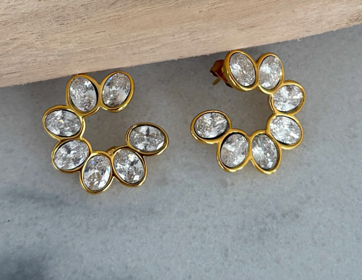 CHANSUTT - Serena Earrings