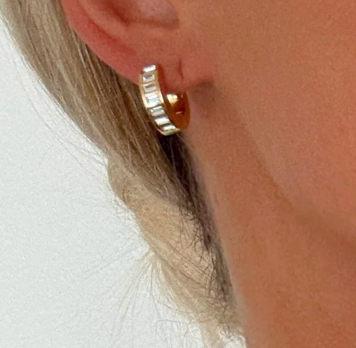 CHANSUTT - Ashley Baguette Hoop Earrings