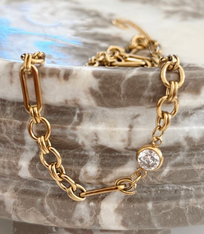 CHANSUTT - Melissa Necklace