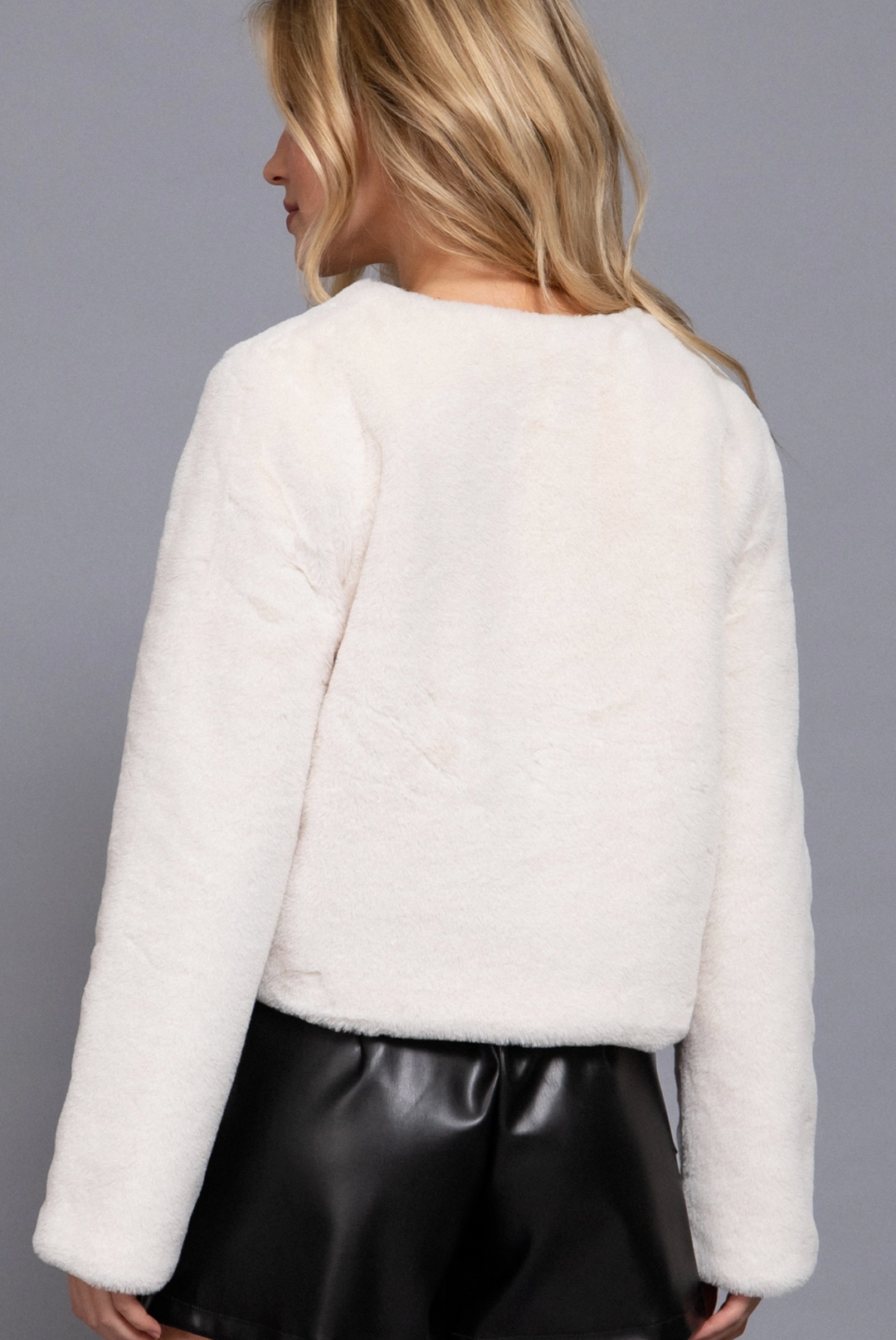 Erika - Faux Fur Blazer (Cream)
