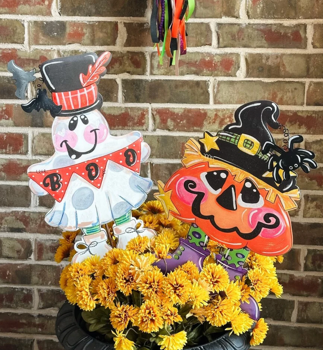Round Top Collection - Martin's Pumpkin Witch