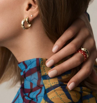 Gorjana- Noel Shimmer Hoops