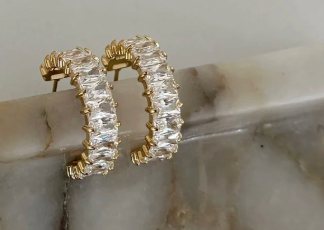 CHANSUTTPEARLS - Vanessa Earrings