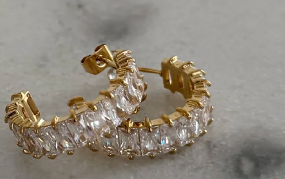 CHANSUTTPEARLS - Vanessa Earrings