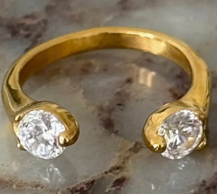 CHANSUTTPEARLS - Valentina Ring
