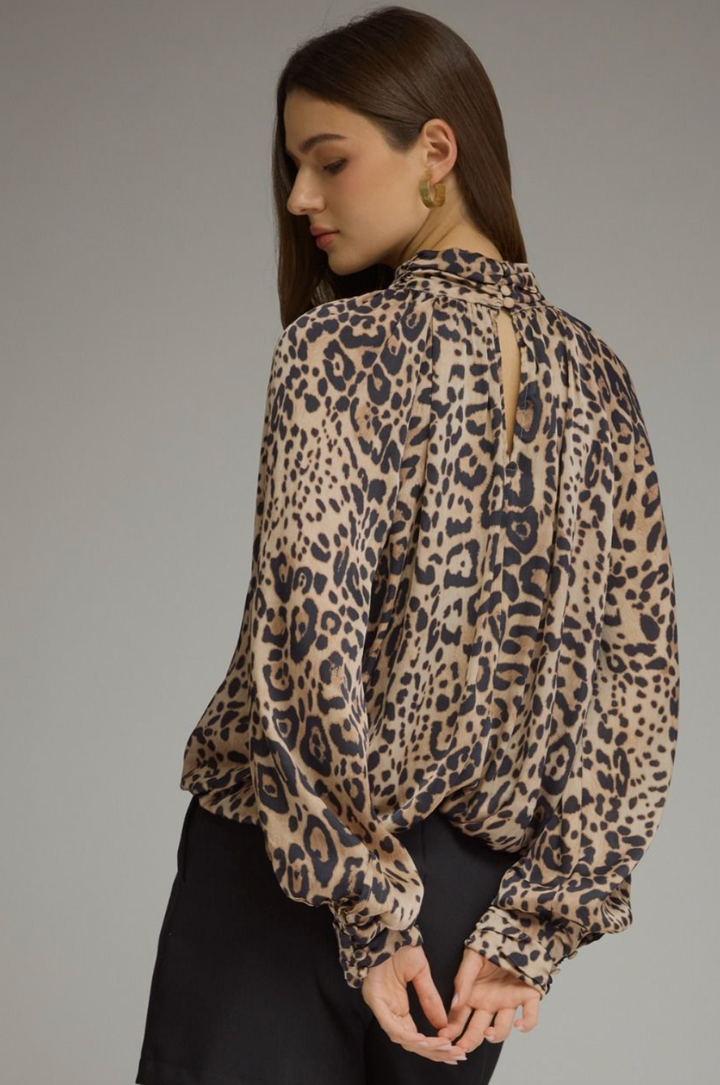 Raquel - Leopard Blouse