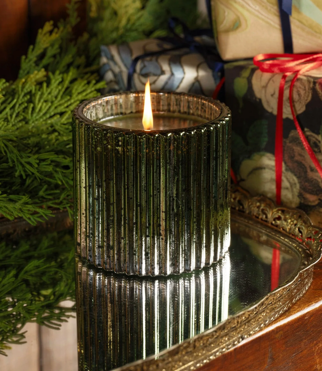 Aromatique - The Smell of Pine - Plaid Ribbed Glass Candle